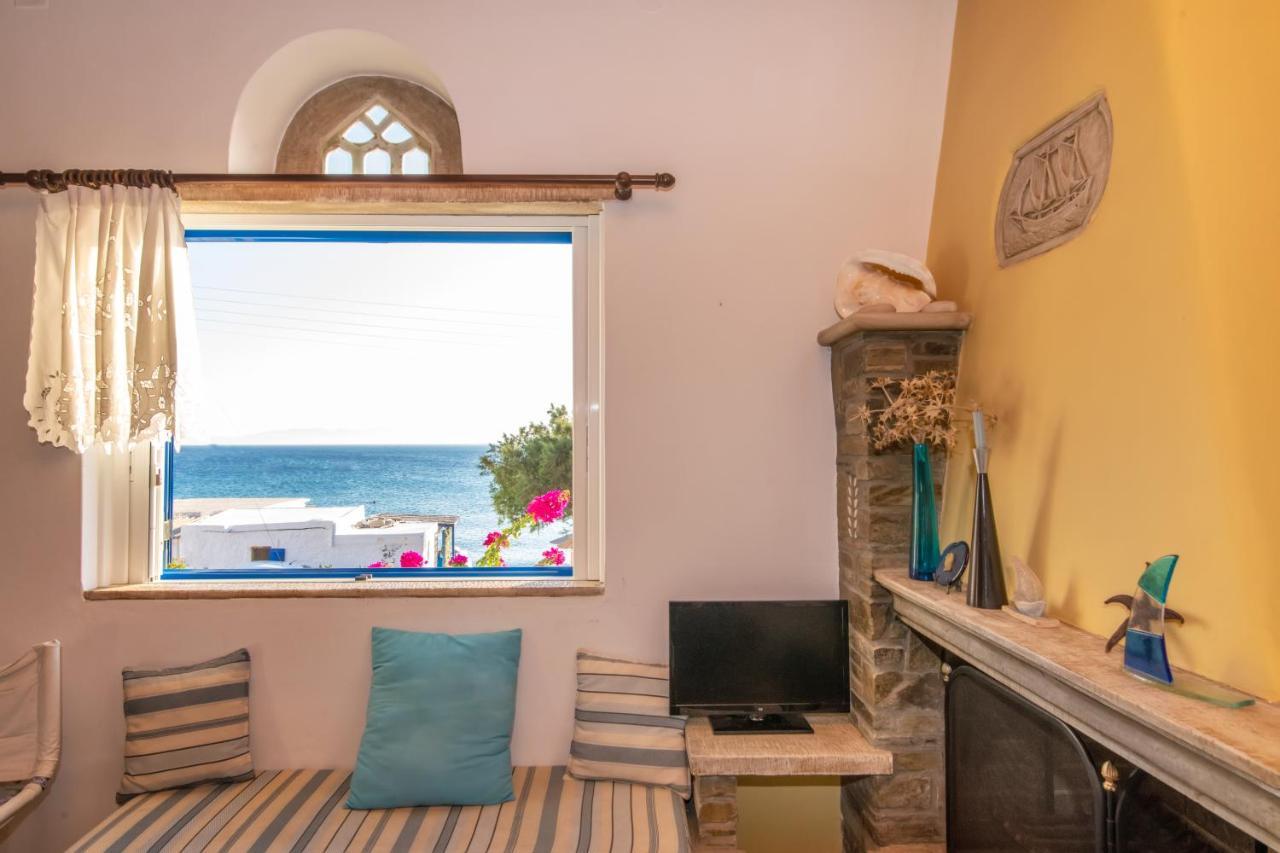 Traditional House By The Sea Istérnia Exteriér fotografie