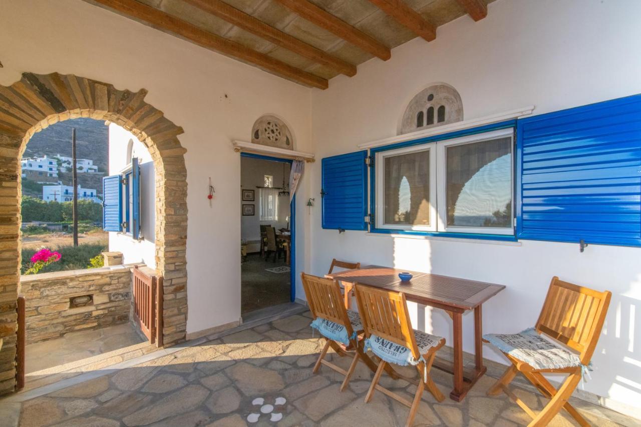 Traditional House By The Sea Istérnia Exteriér fotografie